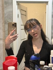 BeeutyLady53 Public Pic 2