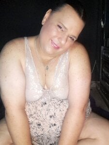 JadeTodd43 Getting the day started. Pic 4