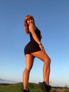 hornyalisa13 Public Pic 4