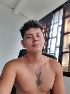 Daniel_wick1 sweet dani Hình 2