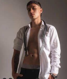 Axel_DavisSM Axel টি ছবি