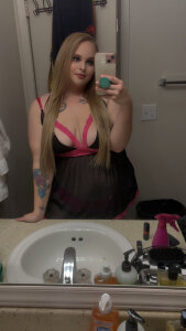 AllieRose94 Public Pic 7