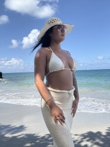 emilycat777_ Public Pic 4