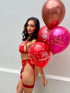 martina_mayers Happy birthday to me❤️ Photo 2