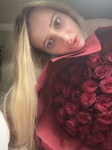 AuroraSkyee Public Pic 3