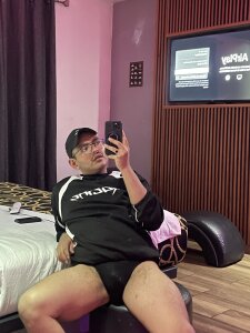 areyesp40 Meee Pic 5