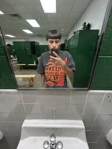 Bigdickandballs85521 Public Pic 2