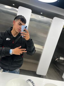 jason_gray69 Public Pic 4