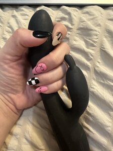 ALT_Kitten Public Pic