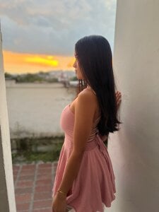 🍑 One step back... and I leave you speechless. 😘 de Carolina_NovoaL  4 photos