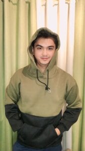 hudsonrivalry: Public ( 2 фото)