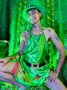 Patrick_RangoのFollow the rainbow… it leads to me 🌈🍀の 7枚の写真