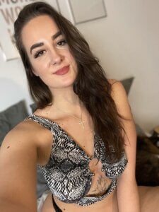EllaMae Just Me <3 Pic 4