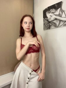 MaisieStarlight My new set in red lingerie  2. fénykép