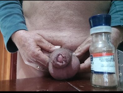 jhonschen's Preparazione e inserimento di bottiglietta ne prepuzio Sex Photo 8