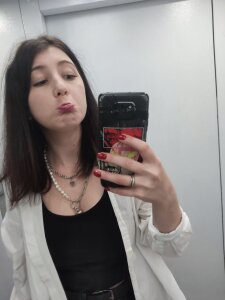 VictoriaLeef Public Pic 5