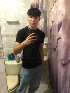 Me de knielBgm  2 Imagens