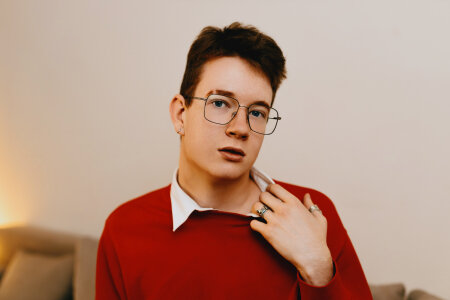 Teddy_Parkers I guess red looks nice on me Pic 2