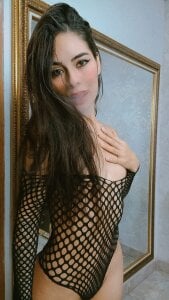 NicoleEsposito Happy new year 🖤💋 Pic 3