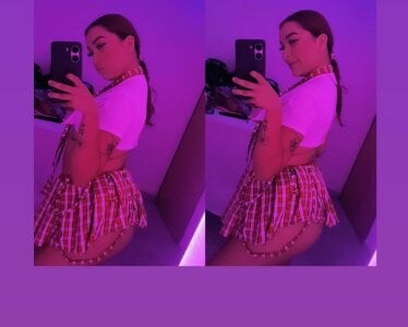 hot-threesome's ZOE Sex Photo 2