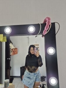 SussySunny_: Public ( 9 фото)