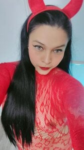 nare_celebi_ DO YOU LIKE SPICY RED? 😈😈 Pic 3