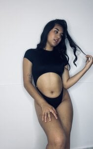 _Ananyaa_lovd There are looks that reveal better than hands Pic 5