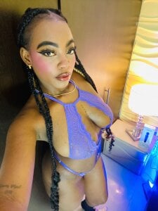 ReinaMiah Lovely + horny girl 🤎🔥 Poză
