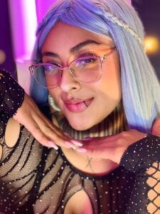 Lovely_celeste Soft looks, delicate poses and a sensuality that is hinted at in each image.❤ Foto 9