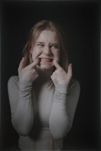 Austeja_Ona Warm Darkness Foto 3