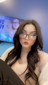 carmelpeach Give me a facial 😉 Pic 5