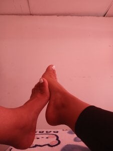 Pies hermosos de maryloreney  3 Imagens