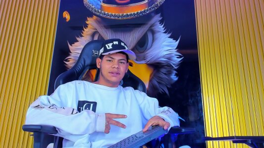 Yordi_Alpha ✨✨✨ Pic 5