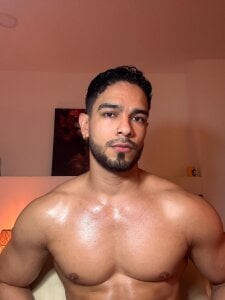 Josseph1_ With glasses and without glasses Hình 2