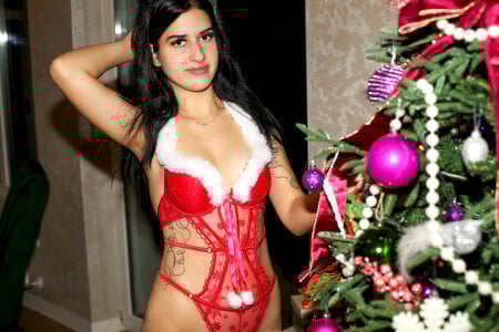 SarraRay Santa’s Distraction Pic 6