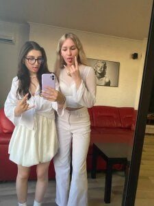 KitiNils Cute girls Pic 3