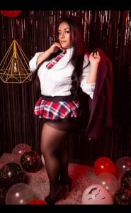 EmilyBrownn_ I like to wear my short skirt to school😈 Pic 3