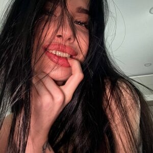 Am i pick me or not? od EllyRockStar  3 snímek