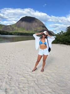 anna-evans09 Mavicure Pic 9