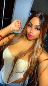 LUCIA-FERRERO Public Pic