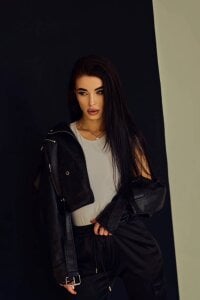 Vlada_Elfie Public Pic 2