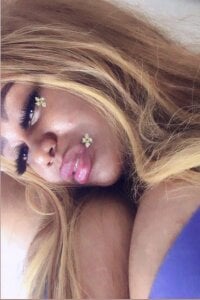 sabrina_mora Hello mis love💋 Pic