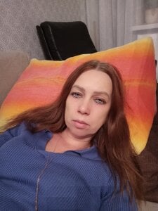 BlueHOT-MILf Public Pic