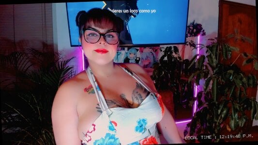 NicollMillerr2 more รูป  2