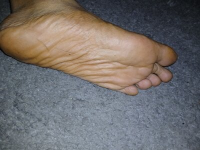Bootyfeet69 Feet Pic 6