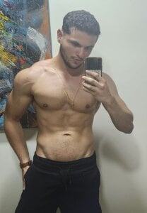 apolo_klein1 Public Pic 4