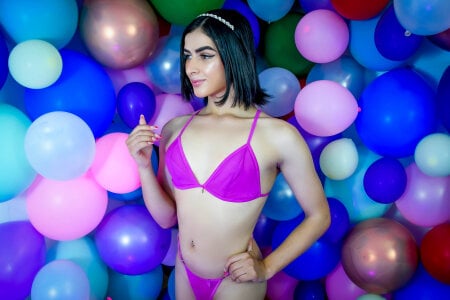 Brihana_Doll Being sexy with balloons Pic 5
