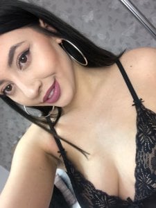 BabesGoWild Public Pic 2