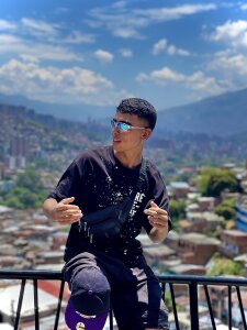 Leo_green21 Love you Pic 4