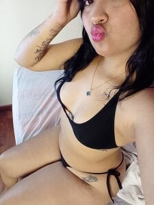 Public de DanniWest  5 Imagens